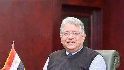 تعليق أستاذ باطنة على اختياره بقائمة أفضل 6 علماء قضوا على 