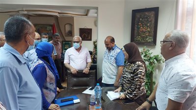 محافظ بورسعيد يتابع سير امتحانات الثانوية العامة 