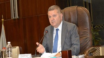 توفيق: نجري عمليات تطهير في مجالس الإدارات.. ونتعرض لـ