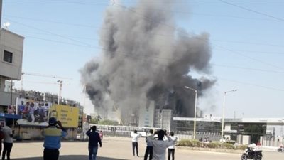 اندلاع حريق داخل مبنى حكومي بالعراق  