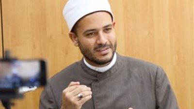 أزهري: يجوز للرجل منع زوجته من زيارة أهلها في هذه الحالة (فيديو)