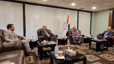 رئيس الإنجيلية يستقبل قاضي قضاة فلسطين: بلدكم هي أغلى مكان ديني في العالم