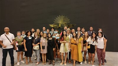 أول فوج سياحي أسباني إلى مصر.. يزور المتحف القومي للحضارة بالفسطاط