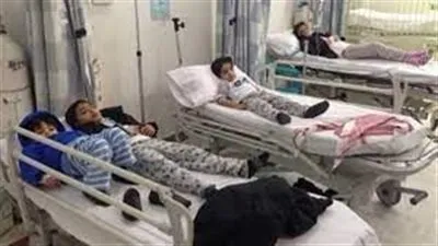 إصابة 12 طفلا وربة منزل بتسمم في سوهاج