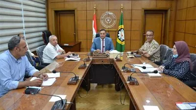 لجنة لمعاينة أراضي الوحدات الصحية بقرى شربين بالدقهلية ضمن 