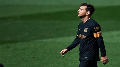 علي سعيد الكعبي: رحيل ميسي عن برشلونة زلزال