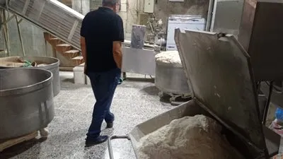 في جولة مفاجئة.. وكيل تموين الإسكندرية يتفقد مخابز المحافظة (صور)