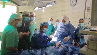 الرعاية الصحية: نجاح أول عملية تسليك قناة دمعية لطفلة دون جراحة