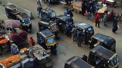 وزيرة الصناعة تكشف مفاجأة صادمة عن التوك توك في مصر (فيديو)