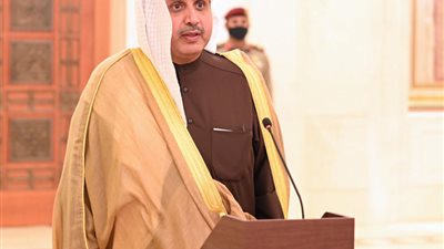 وزير الدفاع الكويتي يثمن دور الجيش في حفظ الأمن واستقرار الوطن