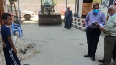 بالصور.. فتح الشوارع المغلقة والمتعدى عليها من المواطنين بمنيا القمح