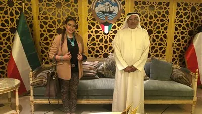 غادة عجمي تبحث مشاكل المصريين بالكويت مع الوزير المفوض  (صور)