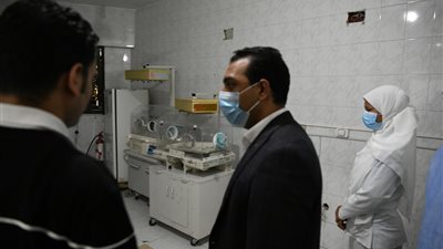 محافظ قنا يكلف نائبه بمتابعة تداعيات حريق قسم الأشعة بمستشفى دشنا