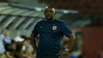 مدرب الأهلي السابق ينتقد موسيماني بسبب 