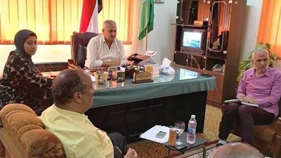 اللجنة الإقليمية لمحافظات القناة تناقش أعمال تأهيل الترع وصيانة المحطات