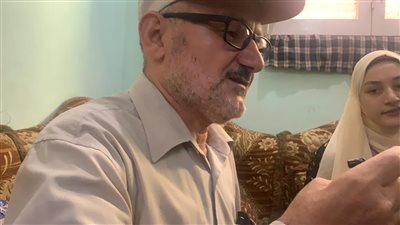 والد الأولى على الثانوية العامة دمج: كانت بتمشينا في المطر علشان الدروس