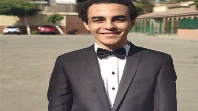 الخامس على الشعبة الأدبية: 