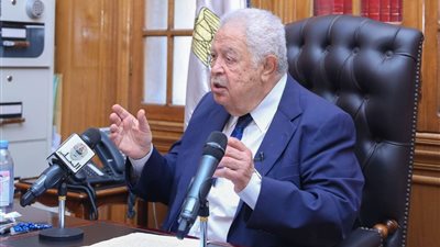 النقيب العام يوجه نصائح هامة لشباب المحامين (فيديو)