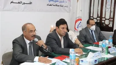 نقيب البيطريين: كل 750 ألف مواطن يراقب على غذائهم طبيبا واحدا (صور)