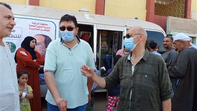 إحالة طبيب وممرضة للتحقيق لتقاعسهم عن العمل في الشرقية 