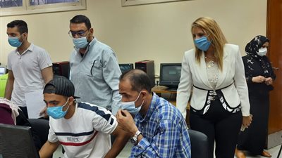 ١٤٣ طالبا بالثانوية العامة سجلوا في أول الأيام بمعامل آداب عين شمس 