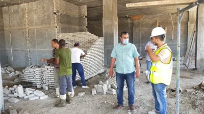 تواصل أعمال تنفيذ مستشفى بدر في البحيرة (صور)