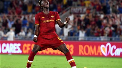 شاهد أهداف مباراة روما وفيورنتينا في الدوري الإيطالي 