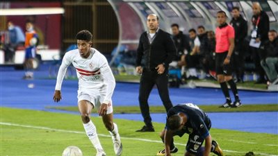 الكشف عن كواليس حديث أحمد كشري مع حكم مباراة الإنتاج والاتحاد السكندري