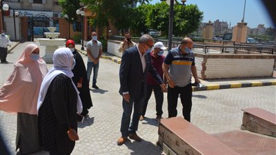 محافظة القليوبية يتفقد عددا من المشروعات ببنها وشبرا الخيمة (صور)