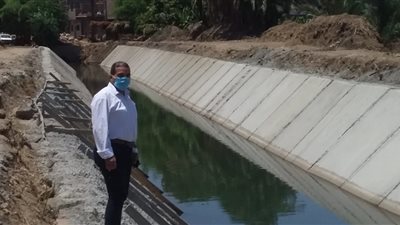 استمرار تبطين الترع بشمال الأقصر (صور) 