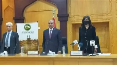 نبيلة مكرم: المفهوم الجديد لمكافحة الهجرة غير الشرعية إنساني ووطني