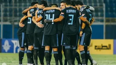 تاكيس جونياس يعلن قائمة بيراميدز لمواجهة المقاصة في الدوري