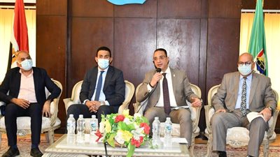 نائب محافظ الفيوم: زراعة 10% من زمام المحافظة بالري الحديث  