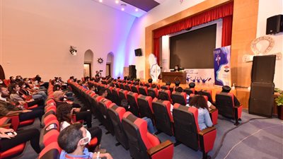 اجتماع الأربعاء الأسبوعي يستضيف شباب ملتقى لوجوس 