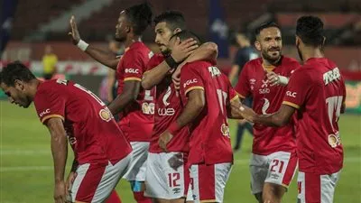 موسيماني يضع نجم الأهلي على قائمة المغادرين