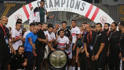 شاهد.. مراسم تتويج الزمالك بلقب الدوري المصري للمرة الثالثة عشر في تاريخه