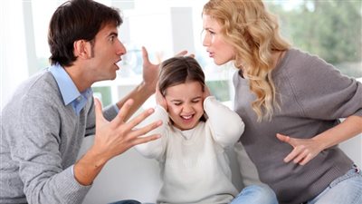 محامية تكشف مفاجأة حول حضانة الأب للطفل بقانون الأحوال الشخصية الجديد (فيديو)