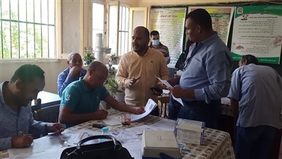 صحة قنا: فرق طبية مجانية لتطعيم المعلمين بلقاح كورونا (فيديو وصور)