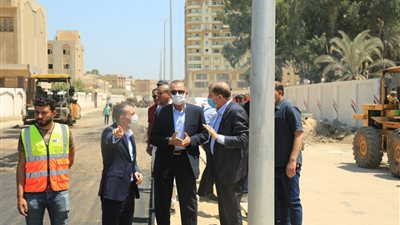 محافظ كفر الشيخ يكلف بإنشاء محور مروري جديد ورصف شوارع بالمدينة