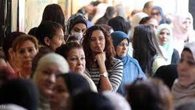 رئيس جهاز الإحصاء يفجر مفاجأة عن عدد الإناث بمصر