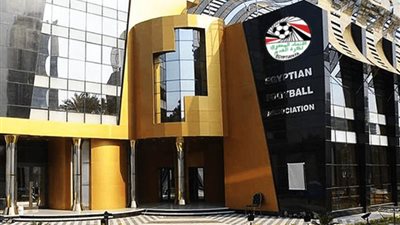 اتحاد الكرة يقف على مسافة واحدة من جميع الأندية 