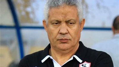 محمد حلمي: الحفاظ على القوام الأساسي سبب تتويج الزمالك بالدوري
