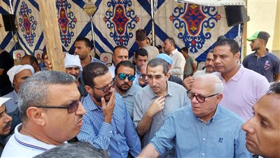 محافظ بورسعيد: تنظيم احتفال لتوزيع عقود الأراضي على المزارعين (فيديو)