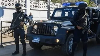 أجهزة الأمن تداهم مصنع مناديل ورقية غير مرخص في الوراق 