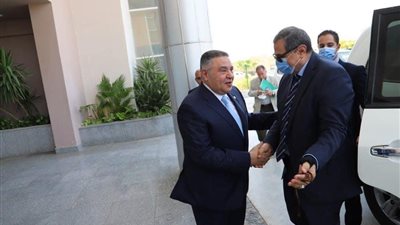 محافظ  البحر الأحمر يلتقي وزير القوى العاملة