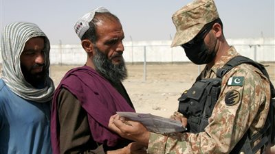 رويترز: باكستان تشعر بالقلق إزاء التهديدات الأمنية من أفغانستان 