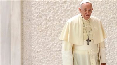 البابا فرانسيس ينتقد تورط الغرب الأخير في الأحداث الأفغانية