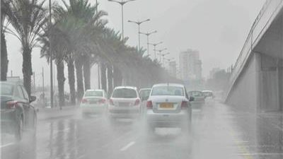 الأرصاد: انخفاض درجات الحرارة.. وفرص تساقط أمطار بهذه المناطق غدًا (فيديو)