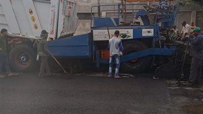 محافظ بورسعيد: استمرار أعمال استكمال الرصف بشارع عبد الرحمن شكري (صور)