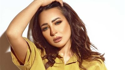 ساندي تكشف تفاصيل جديدة عن تجربتها مع 